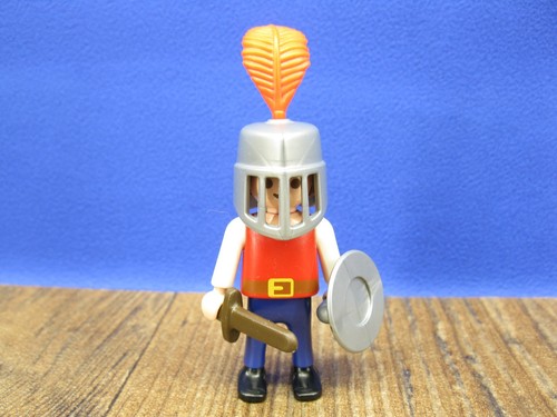 Kleiner ritter figur kind - ritter, burg