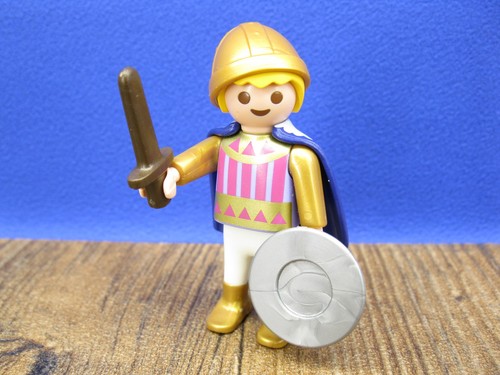 Kleiner ritter figur kind burg - kleiner,
